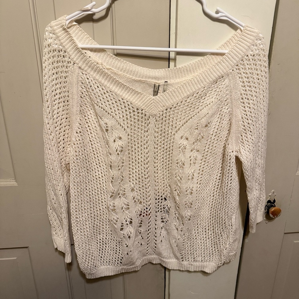 Guess Crochet Knit Style 3/4 Sleeve Top